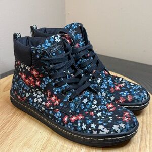 Dr. Martens women’s Maelly Black Canvas floral boots